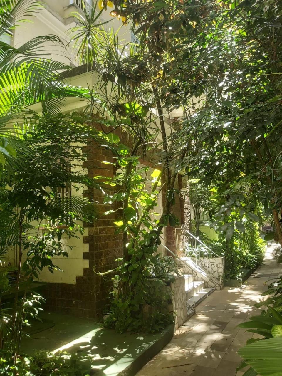 Small Quiet Posto 6 *